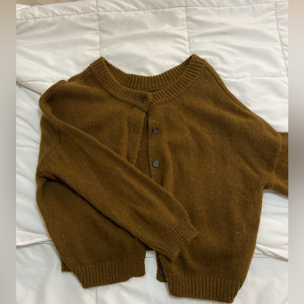 Oversized cropped cardigan